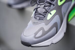 Alternative view of Giày Nike Air Max 200 Winter 'Thunder Grey Electric Green' BV5485-002
