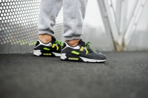 Alternative view of Giày Nike 3M x Air Max 90 'Anthracite Volt' CZ2975-002