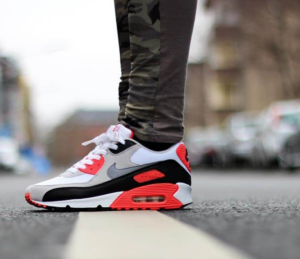 Giay Nike Air Max 90 OG 'Infrared' 725233-106