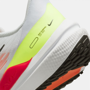 Giay Nike Air Winflo 9 'White Bright Crimson' DD6203-100