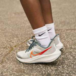 Giay Nike Air Zoom Pegasus 39 'Grey Bright Crimson' DH4071-007