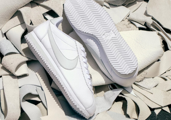 Giày Nike Wmns Classic Cortez Flyleather 'White Light Silver' AR4874-100 - Hình ảnh 6