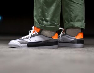 Alternative view of Giày Nike Drop Type LX 'Wolf Grey And Orange' AV6697-002