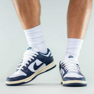 Alternative view of Giày Nike Wmns Dunk Low 'Vintage Navy' DD1503-115