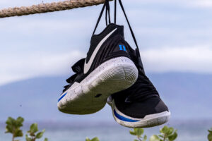 Alternative view of Giày Nike Kyrie 5 'Duke' CI0306-901