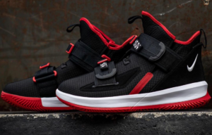 Alternative view of Giày Nike LeBron Soldier 13 'Bred' AR4225-003
