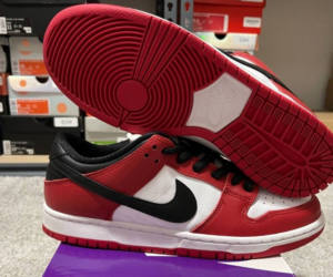 Nike SB Dunk Low SB J-Pack Chicago BQ6817-600