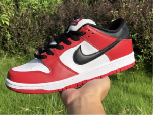 Nike SB Dunk Low SB J-Pack Chicago BQ6817-600