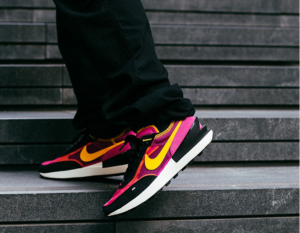 Alternative view of Giày Nike Waffle One 'Active Fuchsia' DA7995-600