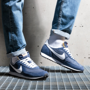 Alternative view of Giày Nike Waffle Trainer 2 'Thunder Blue' DH1349-401