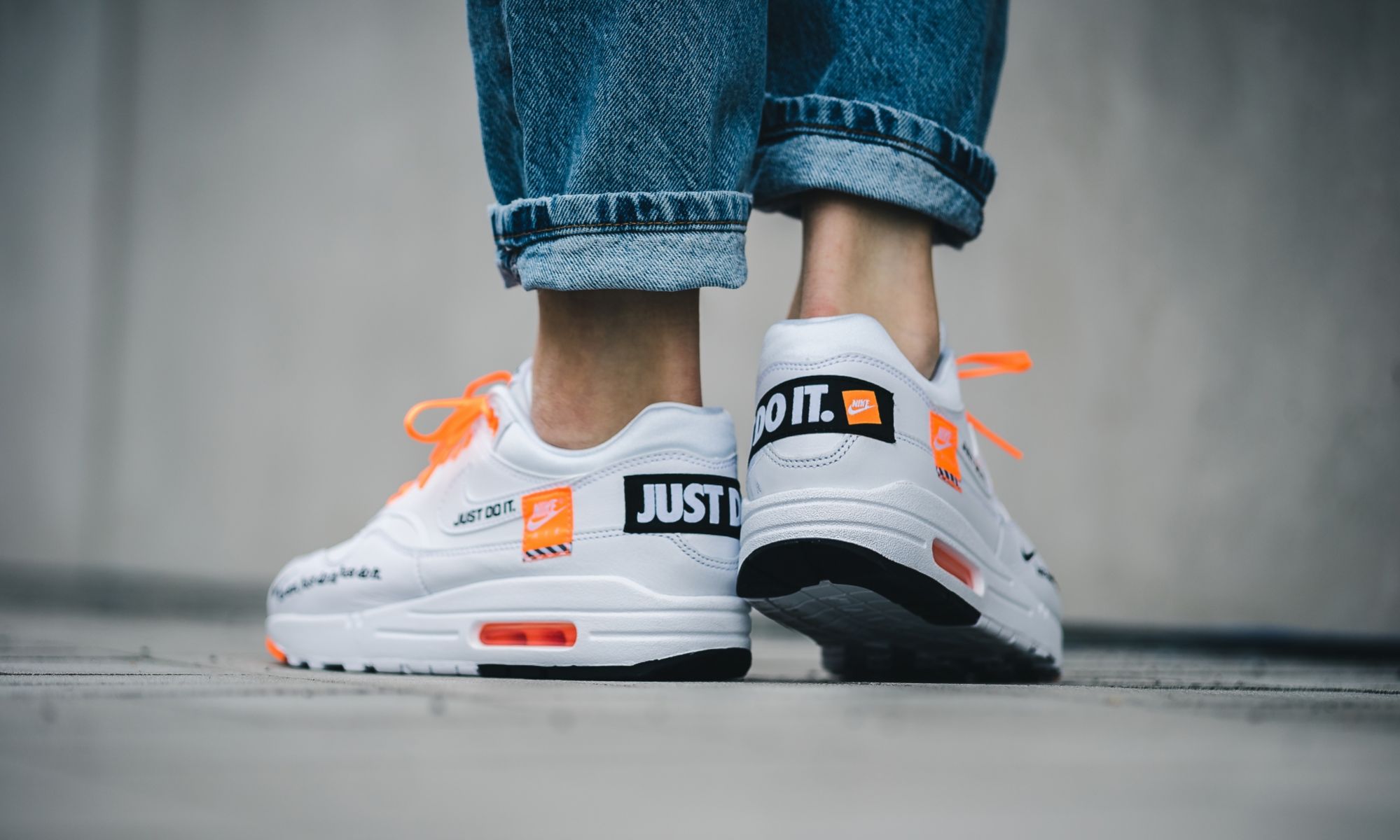 Giày Nike WMNS Air Max 1 Lux' Just Do It' 917691-100 - Authentic-Shoes