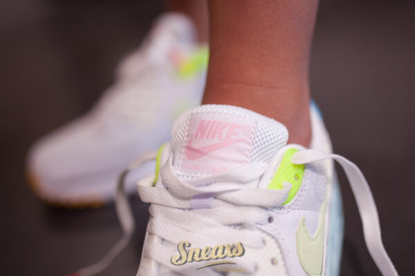 Giày Nike Wmns Air Max 90 'Pastel' CZ0366-100 - Hình ảnh 4
