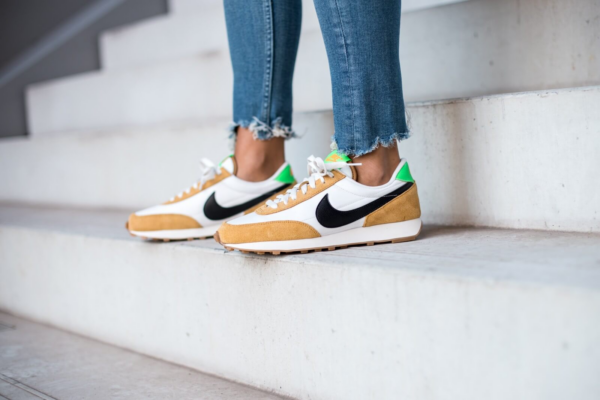 Giày Nike Wmns Daybreak 'Wheat' CK2351-700 - Hình ảnh 5