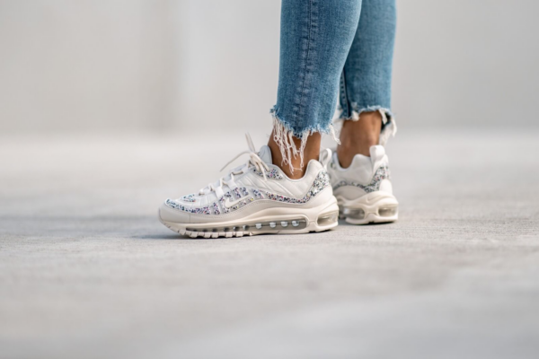 Giày Nike Wmns Air Max 98 LX 'Recycled Material' AV4417-002 - Hình ảnh 4