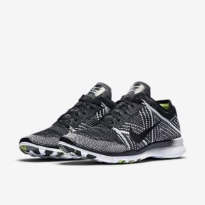 Alternative view of Giày Nike Free TR5 Flyknit 'Black White' 718785-004