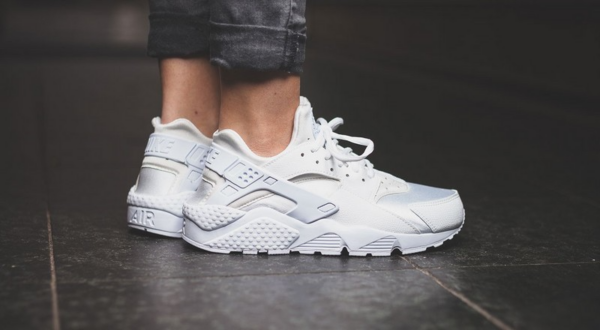 Giày Nike Wmns Air Huarache Run 'Tripple White' 634835-108 - Hình ảnh 4