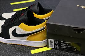 Giày Nike Air Jordan 1 Low Sail University Gold Black 553558-127 - Ảnh 4