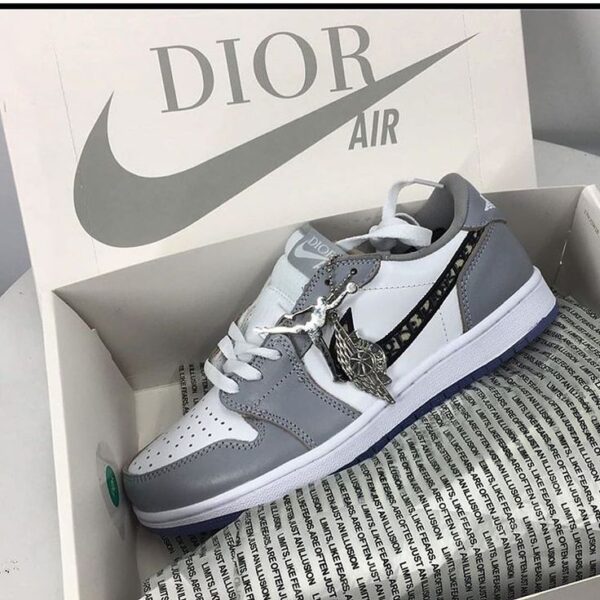 Air Jordan 1 Low x Dior  PUSHAS