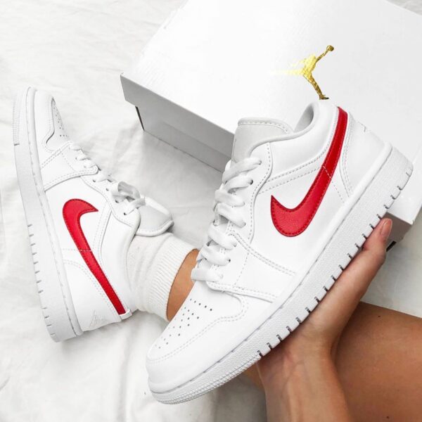 Giày Nike Wmns Air Jordan 1 Low 'University Red' AO9944-161 - Hình ảnh 2