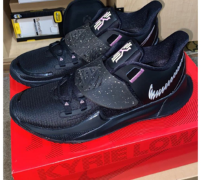 Alternative view of Giày Nike Kyrie Low 3 'Black Metallic Silver' CJ1286-002
