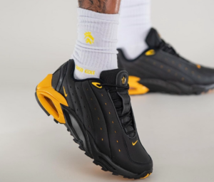 Giay Nike Hot Step Air Terra x NOCTA 'Black University Gold' DH4692-002