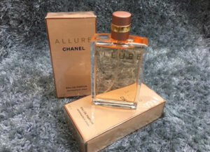 Alternative view of Nước Hoa Chanel Allure Eau De Parfum 50ml
