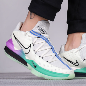 Alternative view of Giày Nike LeBron 17 Low EP 'Glow In The Dark' CD5006-005