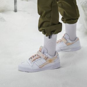 Alternative view of Giày Adidas Clover Forun Low GY6983