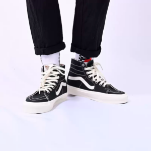 Giay Vans Sk8-Hi Tapered 'Black' VN0A4U169FN