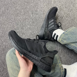 Giay Adidas UltraBoost 20 'Triple Black' G55816