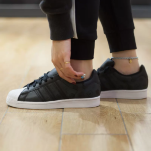 Giay Adidas Superstar 'Black Logo Print' GX8412