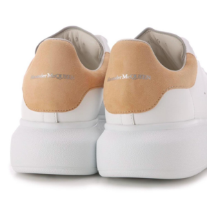 Alternative view of Giày Alexander McQueen Wmns Oversized Sneaker 'White Beige' 553770-WHGP7-9254