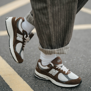 Alternative view of Giày New Balance 2002R 'Brown Beige' M2002RHS