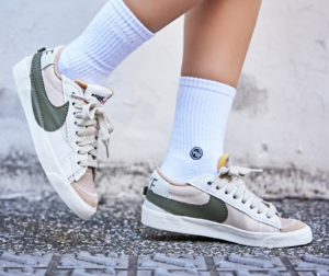 Alternative view of Giày Nike Blazer Low 77 Jumbo 'Sand Drift Medium Olive' DQ1470-105