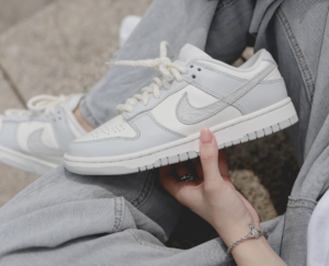 Giay Nike Dunk Low Needlework Sail Aura 'Grey' FJ4553-133