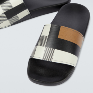 Dep Burberry Logo Furley Rubber 'Brown' P00601743