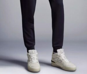 Giay Moncler Pivot High Trainers 'White' I109B4M00150M2554034