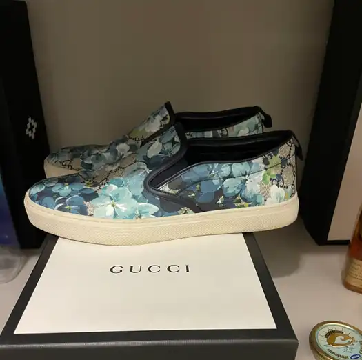 Buy Gucci GG Supreme Canvas Slip-On 'Blue Floral' - 546152 KU2E0 8471