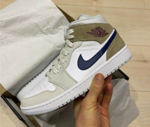 Giay Nike Air Jordan 1 Mid 'Tan Suede' DO6726-100