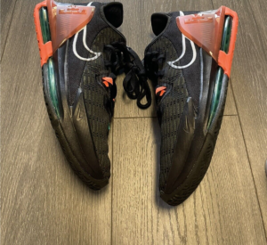 Giay Nike LeBron Witness 6 'Black Sequoia' CZ4052-001