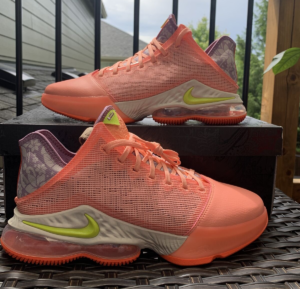 Giay Nike Lebron 19 Low 'Hawaii' DQ8344-600