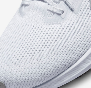 Giay Nike Air Zoom Pegasus 40 'White Black Photon Dust' DV3853-102