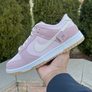 Alternative view of Giày Nike Wmns Dunk Low 'Teddy Bear Light Soft Pink' DZ5318-640