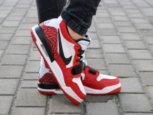 Giay Nike Air Jordan Legacy 312 Low GS ‘White Gym Red’ CD9054-116