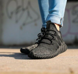 Alternative view of Giày Adidas Wmns Tubular Dawn 'Triple Black' BZ0629