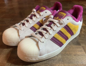 Alternative view of Giày Adidas Wmns Superstar 'White Power Berry Gold' FZ3638