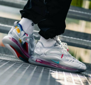 Alternative view of Giày Nike Air Max 720 'Pride' AO2924-011