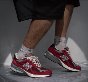 Giay New Balance 990v3 MiUSA Teddy Santis 'Scarlet' M990TF3
