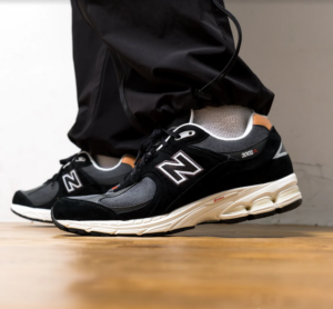 Giay New Balance N2002R 'Black Sepia' M2002REB