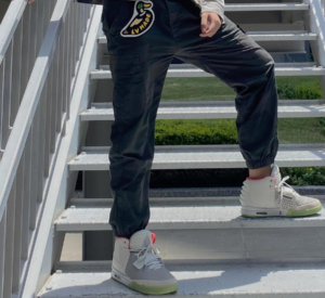 Giay Nike Air Yeezy 2 'Pure Platinum' 508214-010